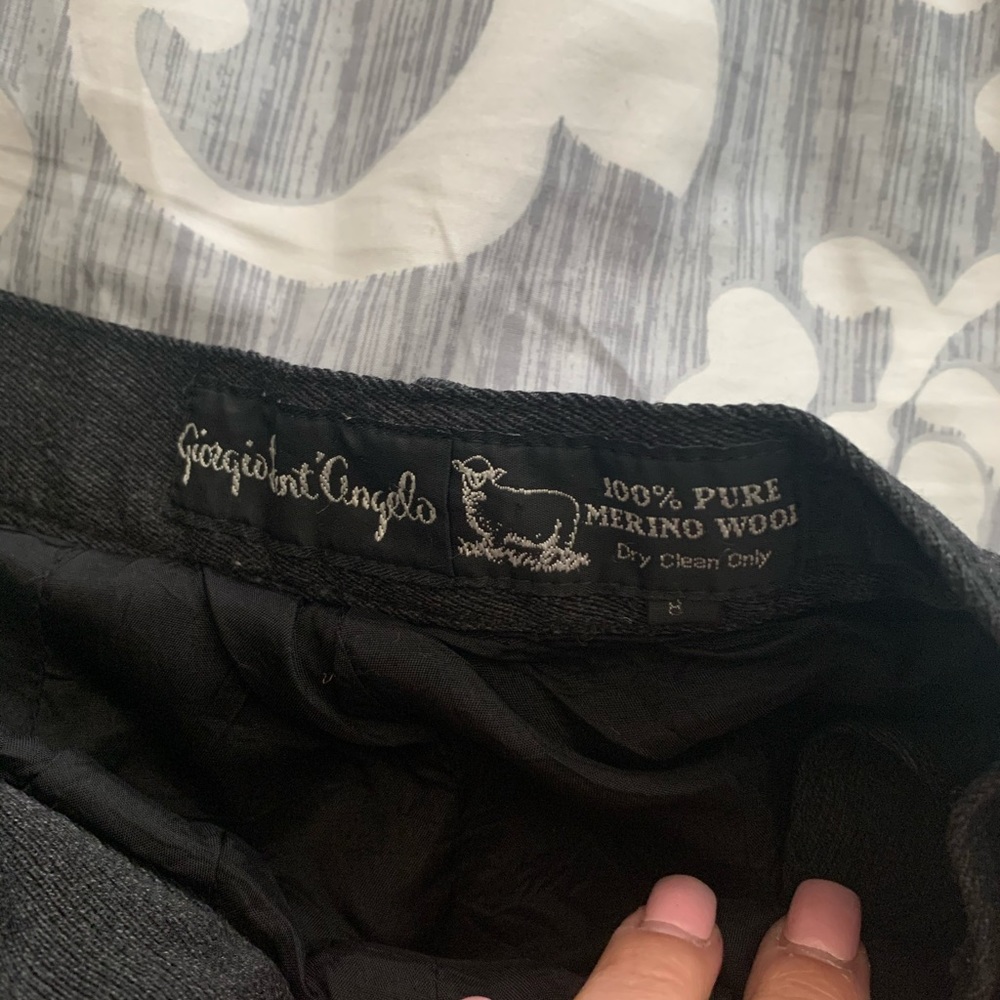 Shorts - Picture 2 of 3